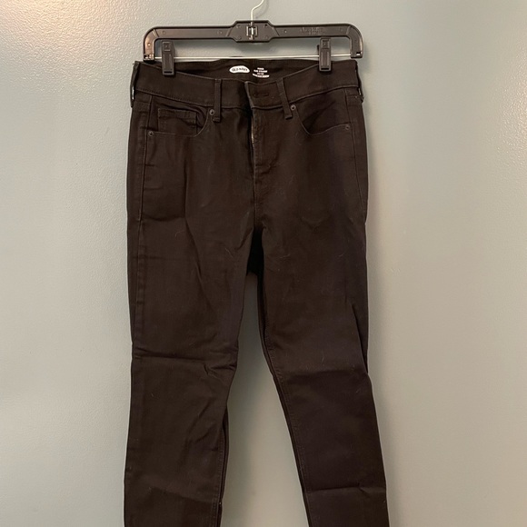 Old Navy Raw Hem Straight Leg Jeans - Picture 3 of 5